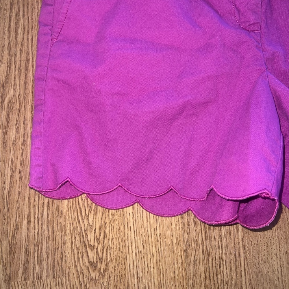 LOFT Scalloped Shorts - Picture 2 of 4